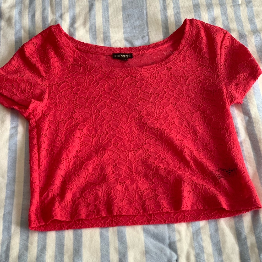 Lace pink express crop top!